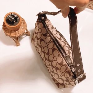 - Coach Signature Jaquard handbag